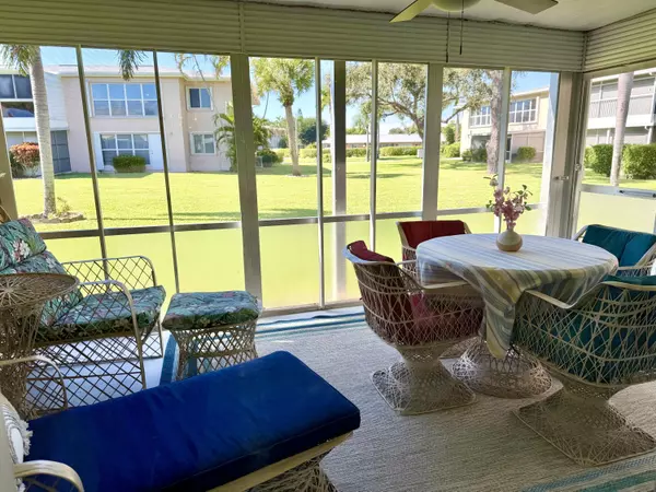 1360 NW 19th TER 102, Delray Beach, FL 33445