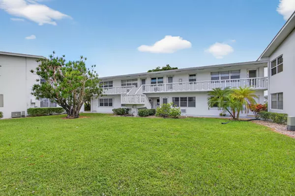 West Palm Beach, FL 33417,150 Coventry G