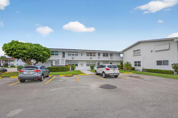 West Palm Beach, FL 33417,150 Coventry G