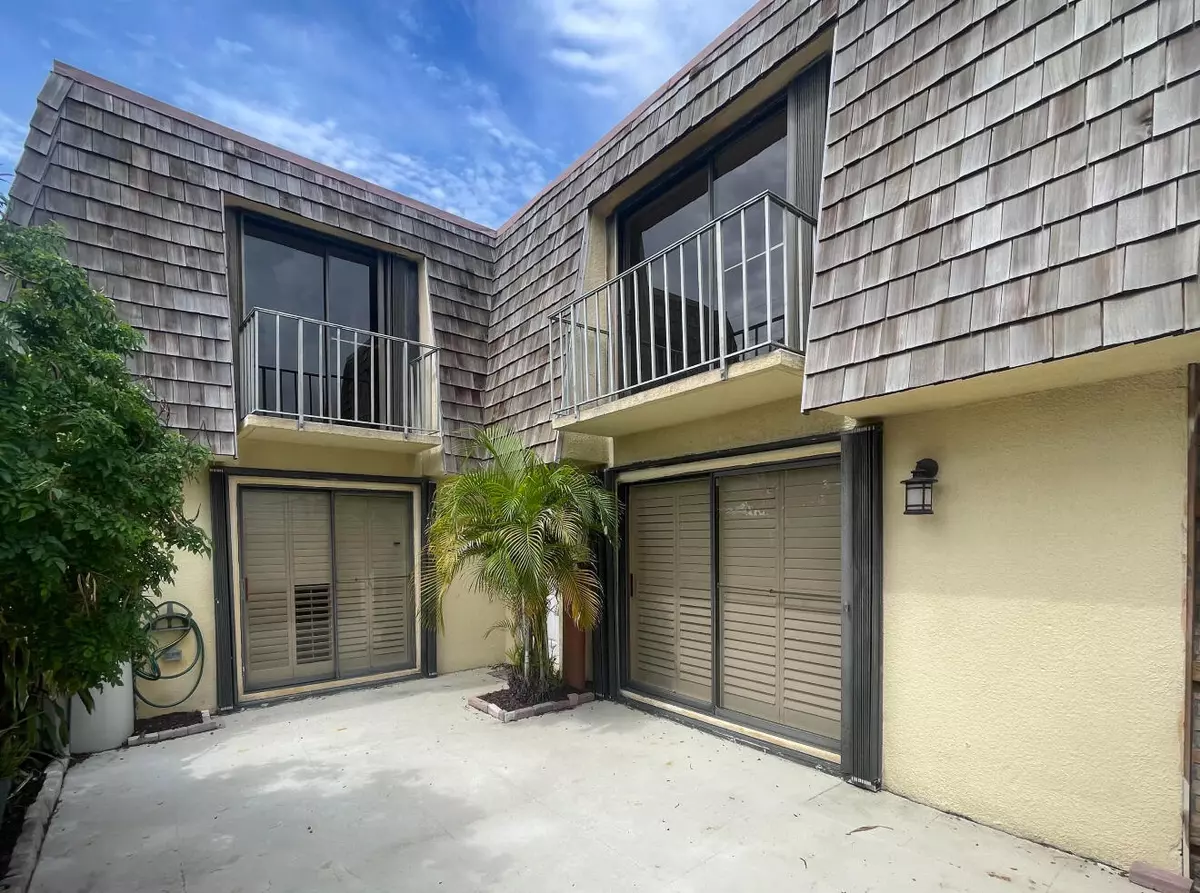 Palm Springs, FL 33461,65 Lake Arbor DR