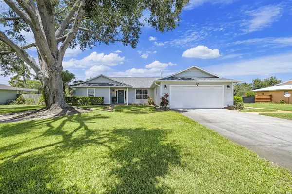 Vero Beach, FL 32962,117 N SW 19th CIR