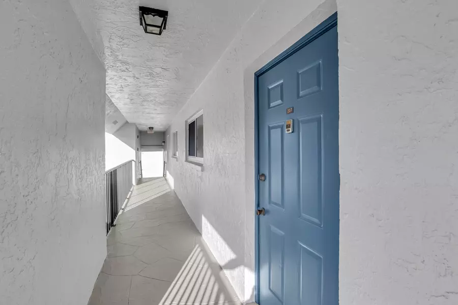 2845 SW 22nd AVE 2070, Delray Beach, FL 33445