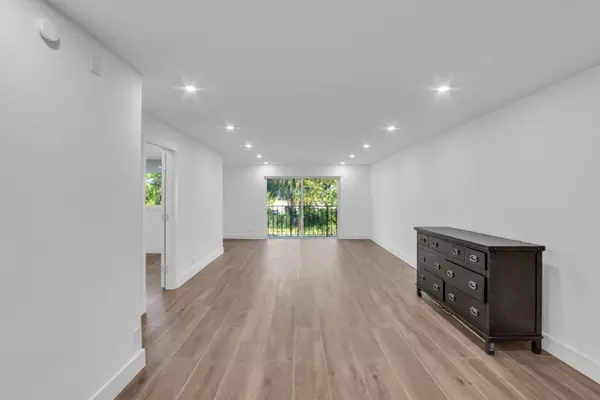 Delray Beach, FL 33445,2845 SW 22nd AVE 2070