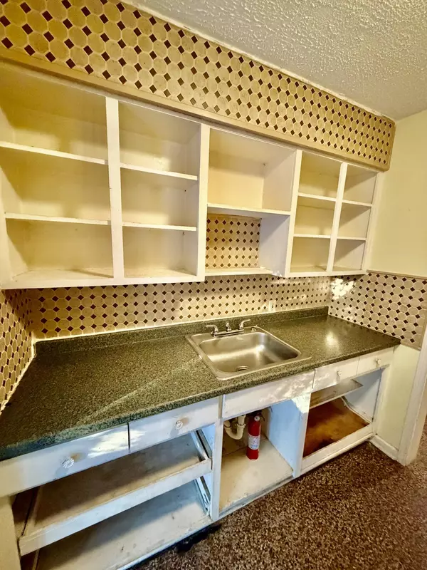 Lake Worth Beach, FL 33460,1101 N Federal HWY 1