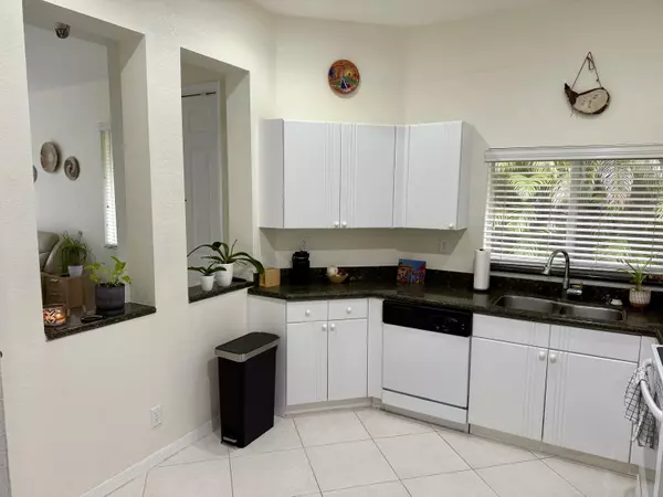 Pembroke Pines, FL 33027,15864 SW 10th ST