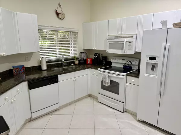 Pembroke Pines, FL 33027,15864 SW 10th ST