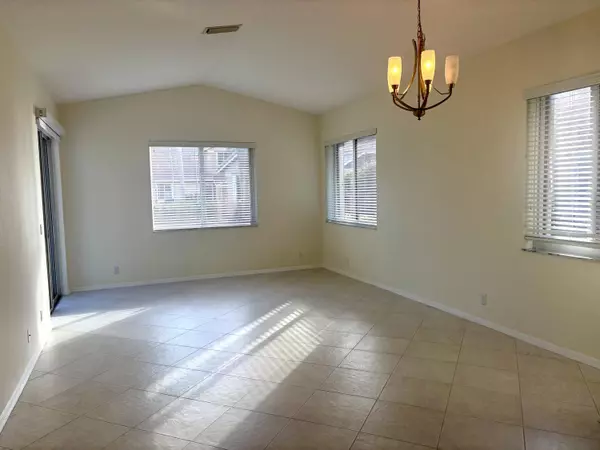 Pembroke Pines, FL 33027,15864 SW 10th ST