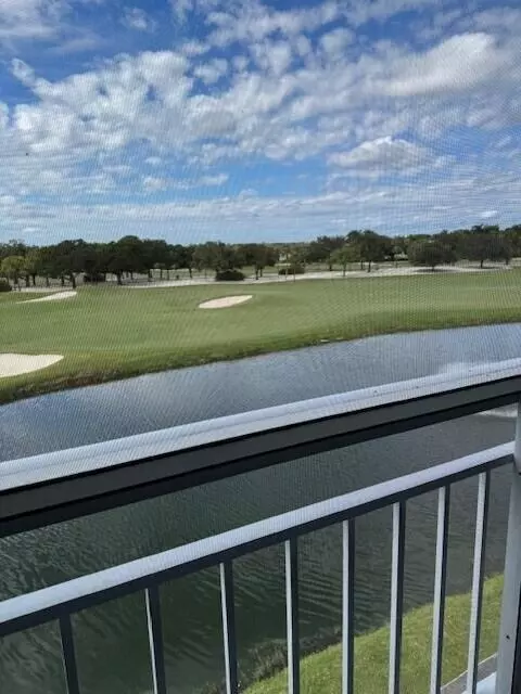 West Palm Beach, FL 33409,2421 Village BLVD 404