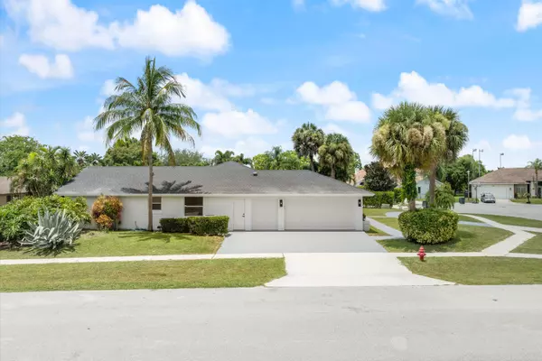 Wellington, FL 33414,13788 Dunster CT