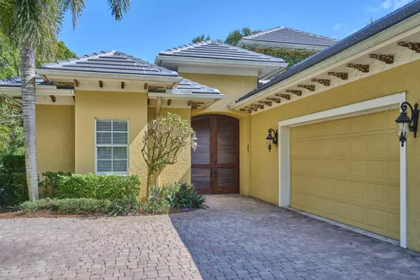 Vero Beach, FL 32962,601 SW Bridgewater LN