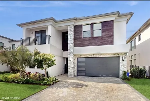 Boca Raton, FL 33434,8350 Royal County Down RD