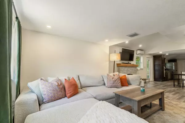 Lake Worth Beach, FL 33460,710 S Pine ST