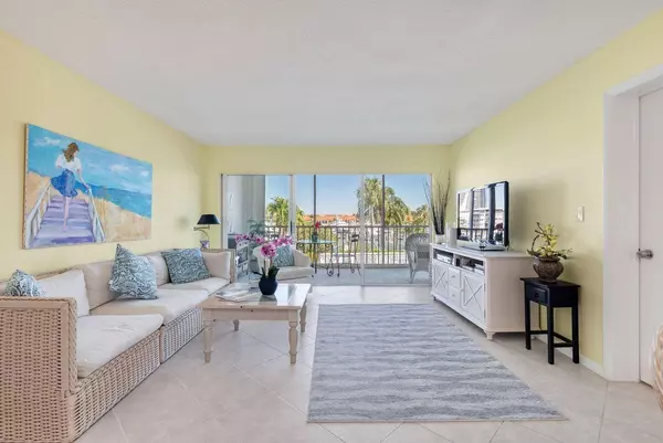 North Palm Beach, FL 33408,907 Marina DR 402