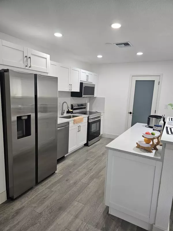 Okeechobee, FL 34974,7860 NW 16 ST