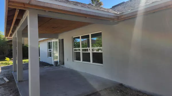 Port Saint Lucie, FL 34984,2049 SW Bayshore BLVD