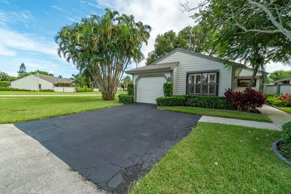 Wellington, FL 33411,13335 N Bedford Mews CT