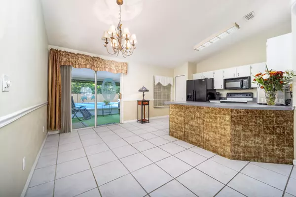 Vero Beach, FL 32962,1835 SW 18th AVE