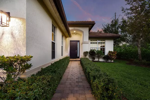 Lake Worth, FL 33463,7106 Prudencia DR