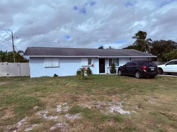 Lake Worth, FL 33462,6817 Florida DR