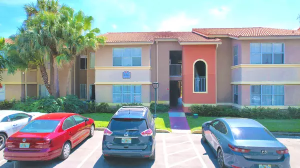 Deerfield Beach, FL 33441,927 Siesta Key BLVD