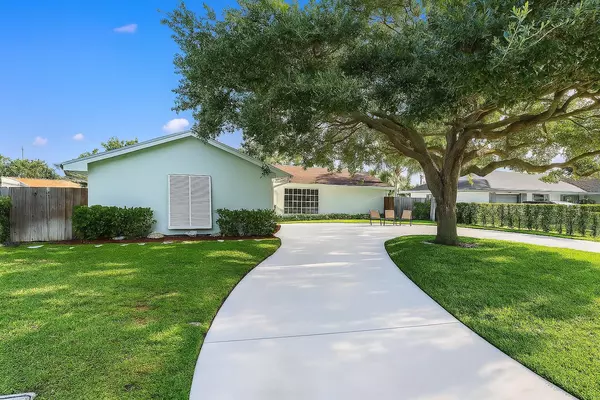 Palm Beach Gardens, FL 33410,4193 N Hyacinth CIR