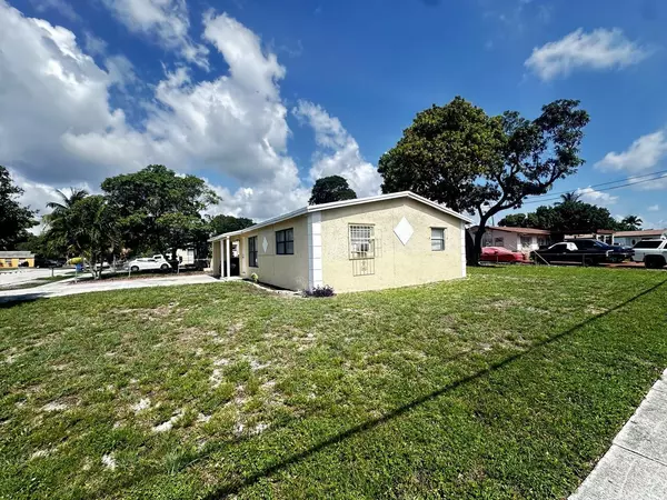 2901 NW 21st ST, Fort Lauderdale, FL 33311