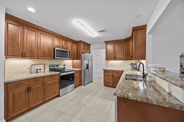 Wellington, FL 33414,2400 Seaford DR