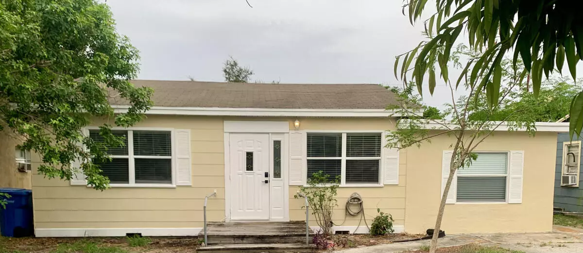 Lantana, FL 33462,708 S Broadway