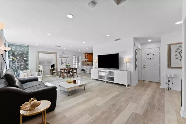 Plantation, FL 33322,1701 NW 107th TER