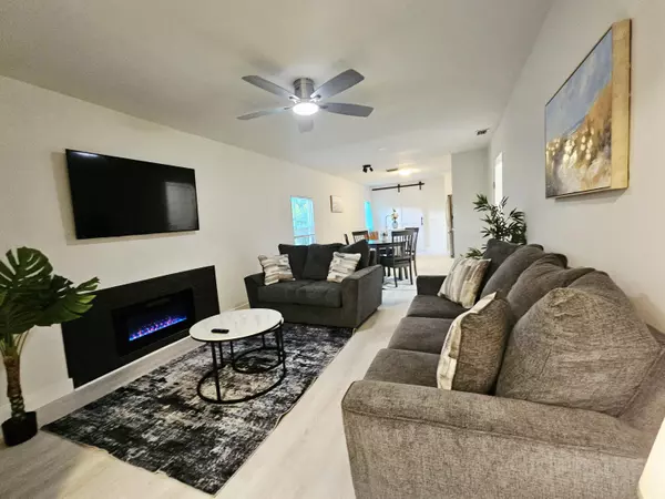 West Palm Beach, FL 33405,719 Briggs ST