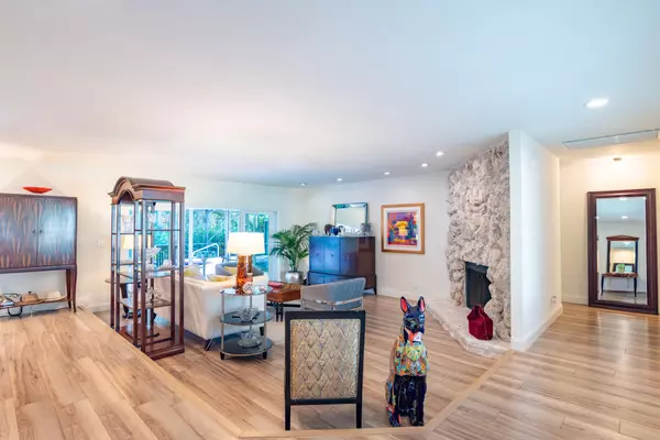 Stuart, FL 34997,3372 SE Court DR