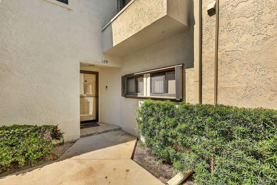 950 S Kanner HWY 129, Stuart, FL 34994