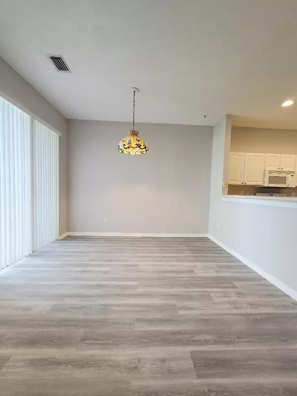 Royal Palm Beach, FL 33411,329 River Bluff LN