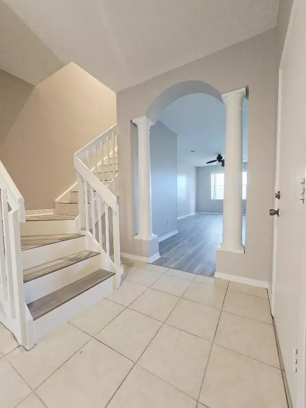 Royal Palm Beach, FL 33411,329 River Bluff LN