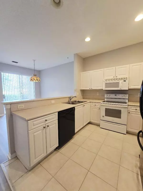 Royal Palm Beach, FL 33411,329 River Bluff LN