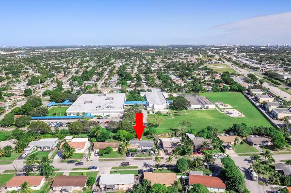 Deerfield Beach, FL 33064,941 NE 51st ST