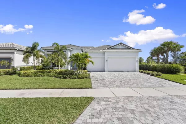 10888 Stellar CIR, Palm Beach Gardens, FL 33412