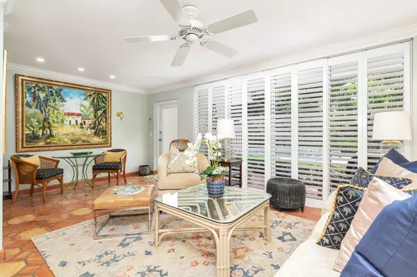 Palm Beach, FL 33480,401 Peruvian AVE 1050