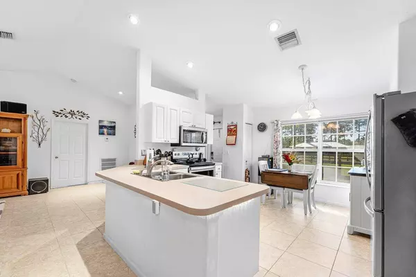 Loxahatchee, FL 33470,16929 N 81st LN