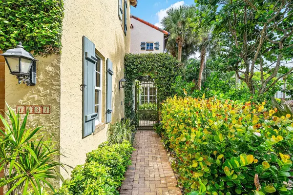 Delray Beach, FL 33483,1031 Coralina LN