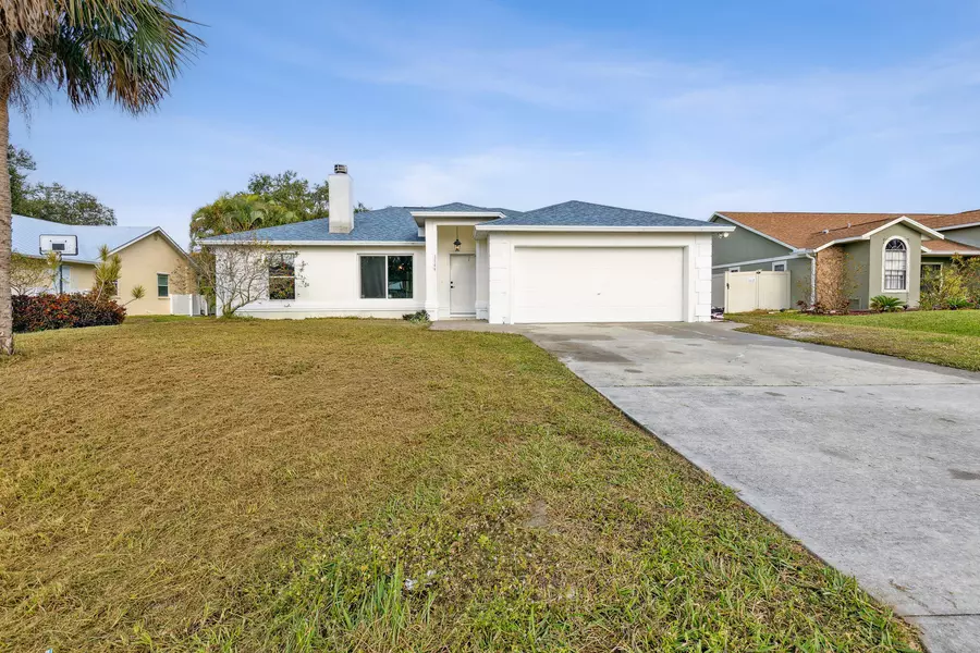 1548 Barber ST, Sebastian, FL 32958