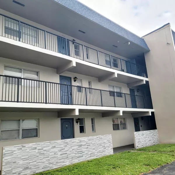 Tamarac, FL 33321,7911 N Colony CIR 305