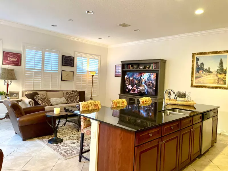 3604 South Dixie Highway 220, West Palm Beach, FL 33405