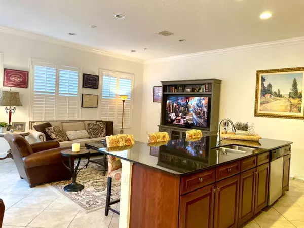 3604 South Dixie Highway 220, West Palm Beach, FL 33405