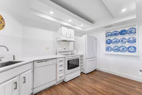 West Palm Beach, FL 33401,2400 Presidential WAY 503