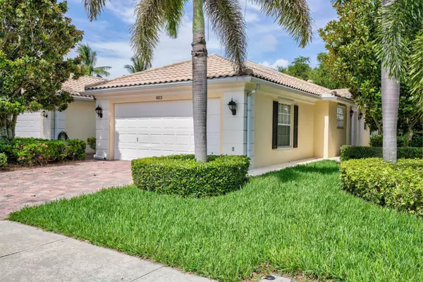 923 Magdalena RD, Palm Beach Gardens, FL 33410