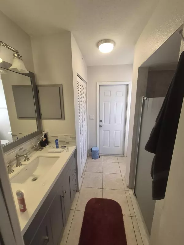 Port Charlotte, FL 33948,19519 Midway BLVD