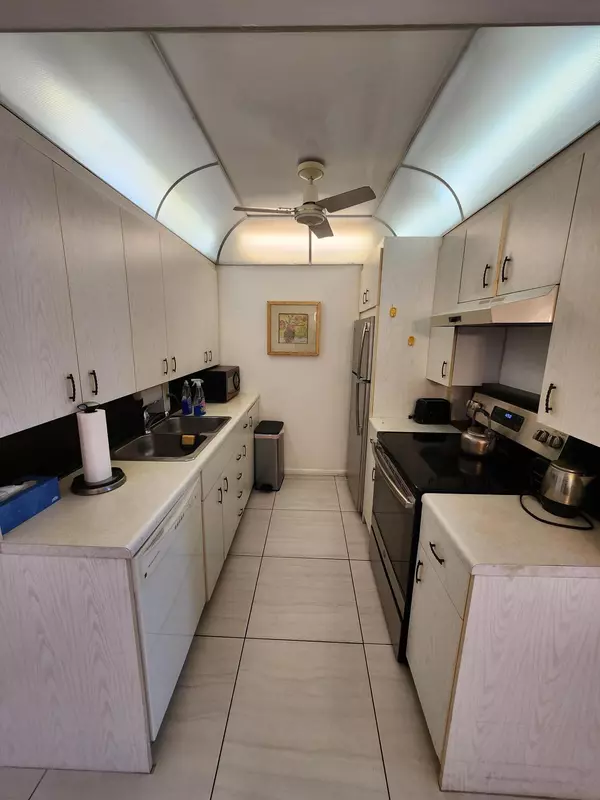 Boca Raton, FL 33434,3059 Ainslie D