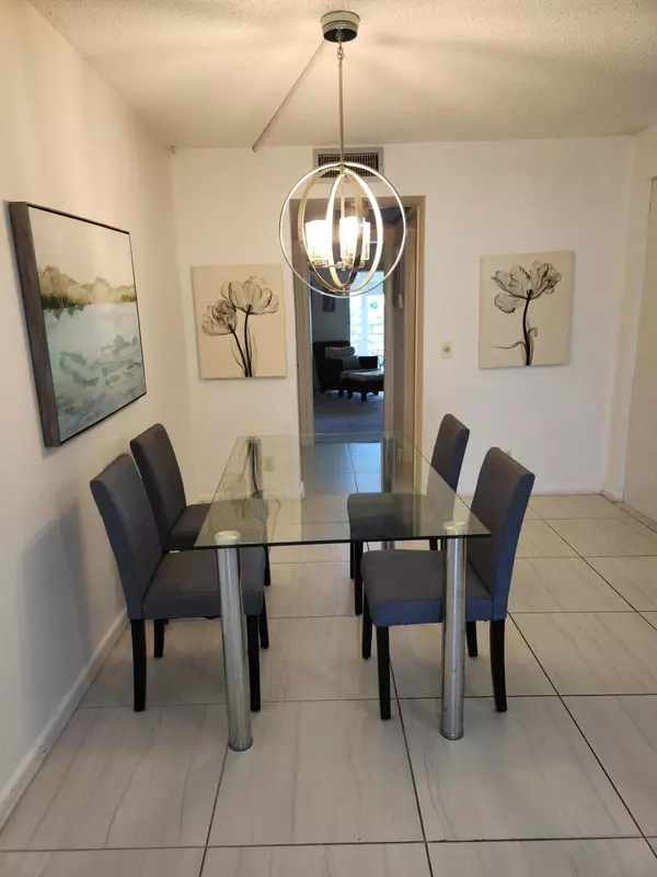 Boca Raton, FL 33434,3059 Ainslie D