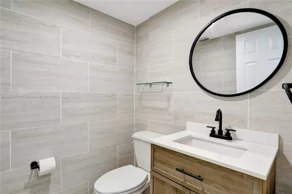 Margate, FL 33063,3160 Holiday Springs BLVD 7-104